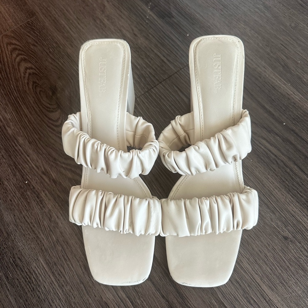 Scrunch Elegant Cream Heeled Sandals Mules